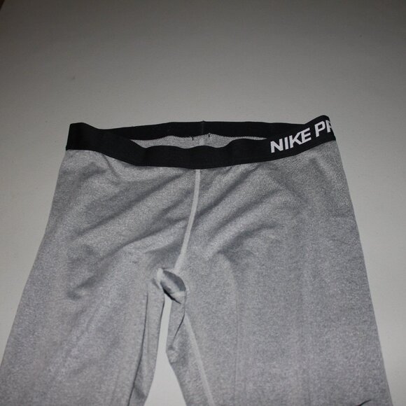 Grey Nike Pro Leggings Size Large - Picture 2 of 5